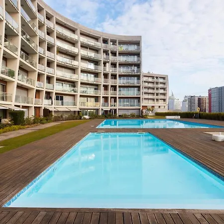 Expo River View شقة